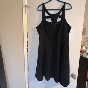 City chic strappy black Aline dress size20/2x